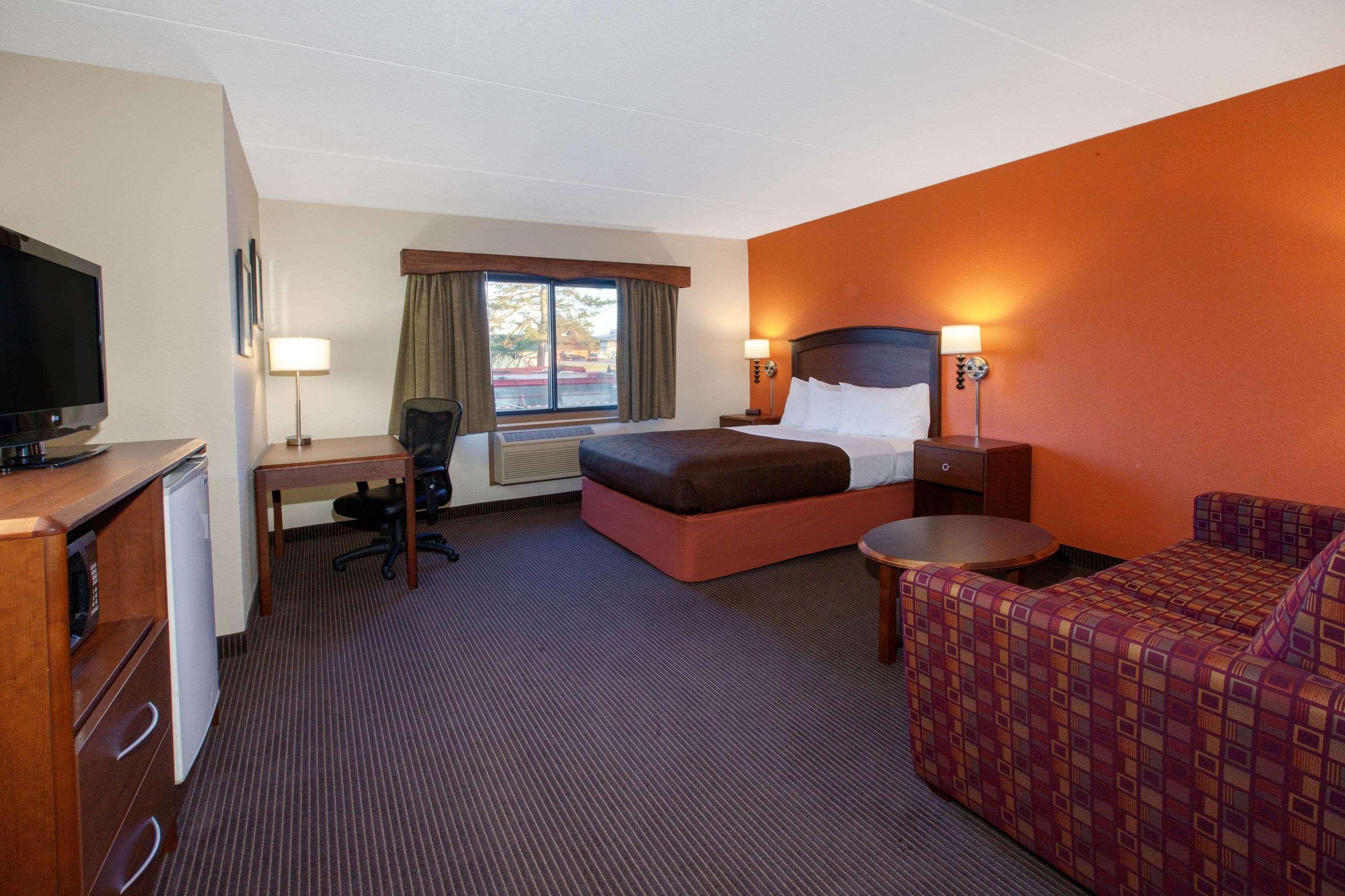 Americinn By Wyndham Iron River מראה חיצוני תמונה