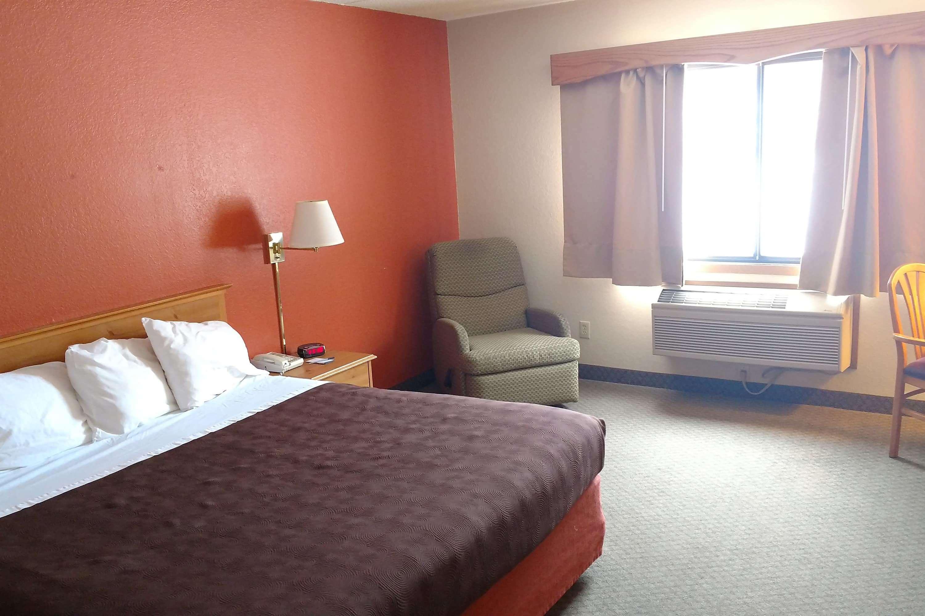 Americinn By Wyndham Iron River מראה חיצוני תמונה