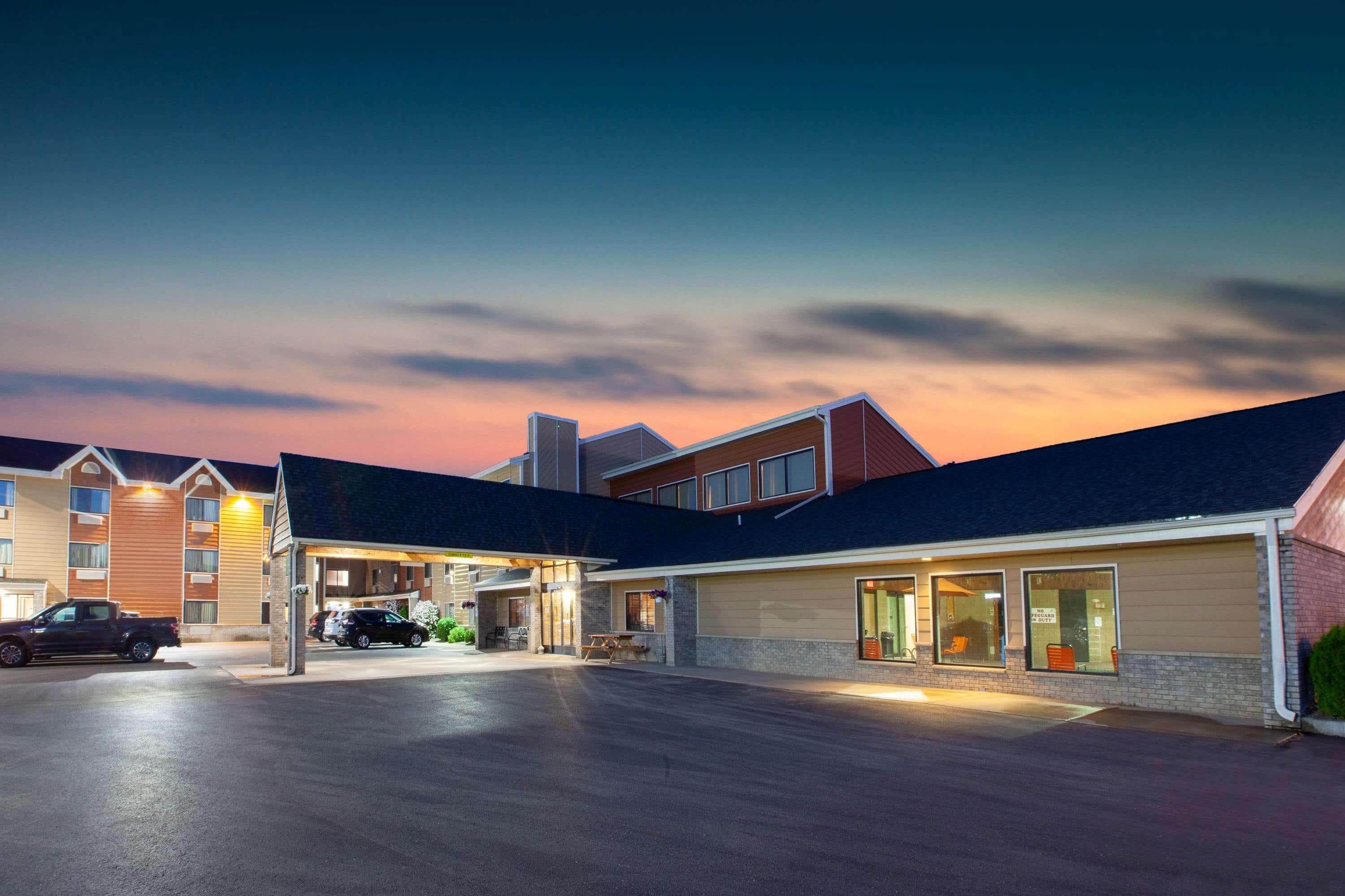 Americinn By Wyndham Iron River מראה חיצוני תמונה