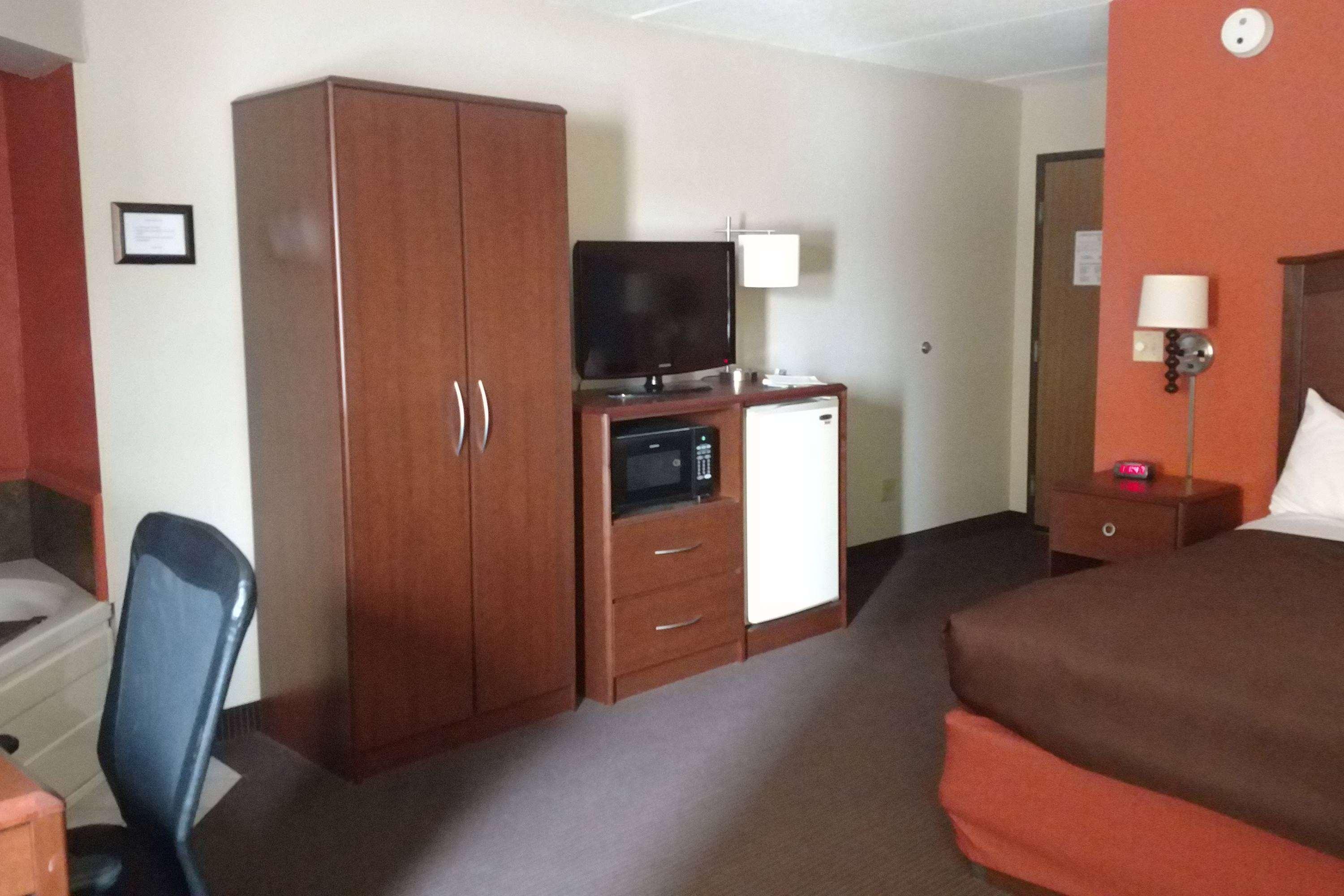 Americinn By Wyndham Iron River מראה חיצוני תמונה