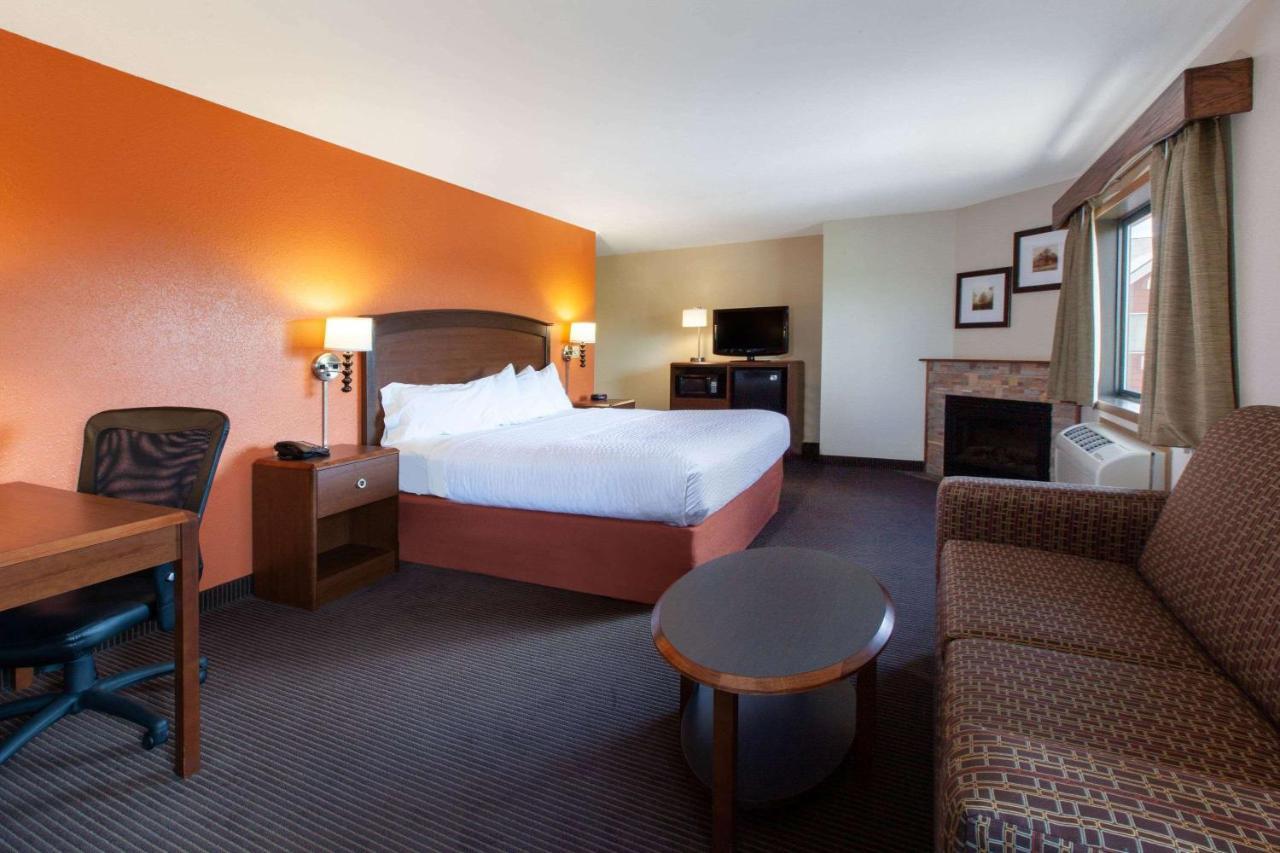 Americinn By Wyndham Iron River מראה חיצוני תמונה