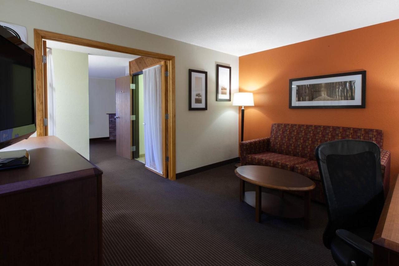 Americinn By Wyndham Iron River מראה חיצוני תמונה